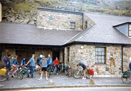 Preparing to leave Pen-y-Pass youth hostel